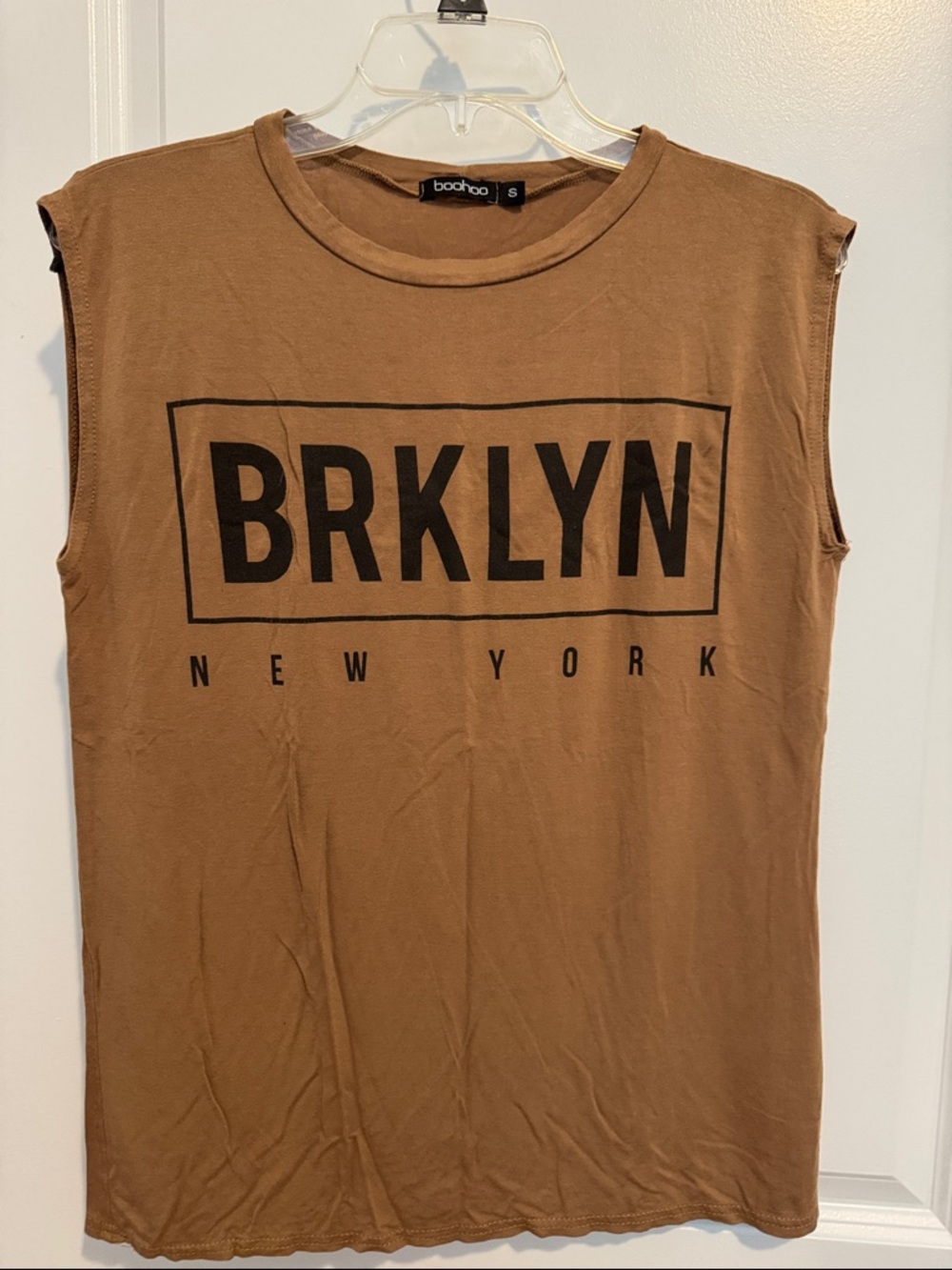 Boohoo Brown BRKLYN Graphic Muscle Tee